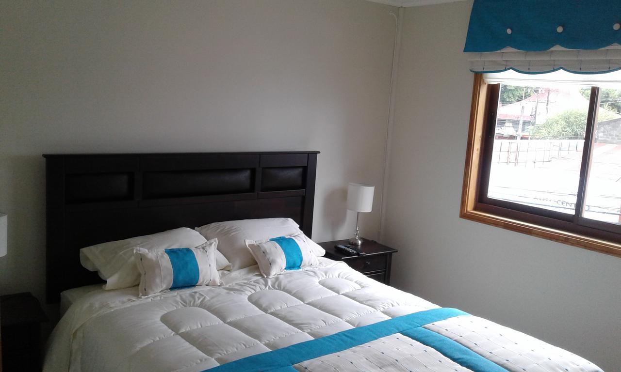 Hostal Iros Temuco Buitenkant foto