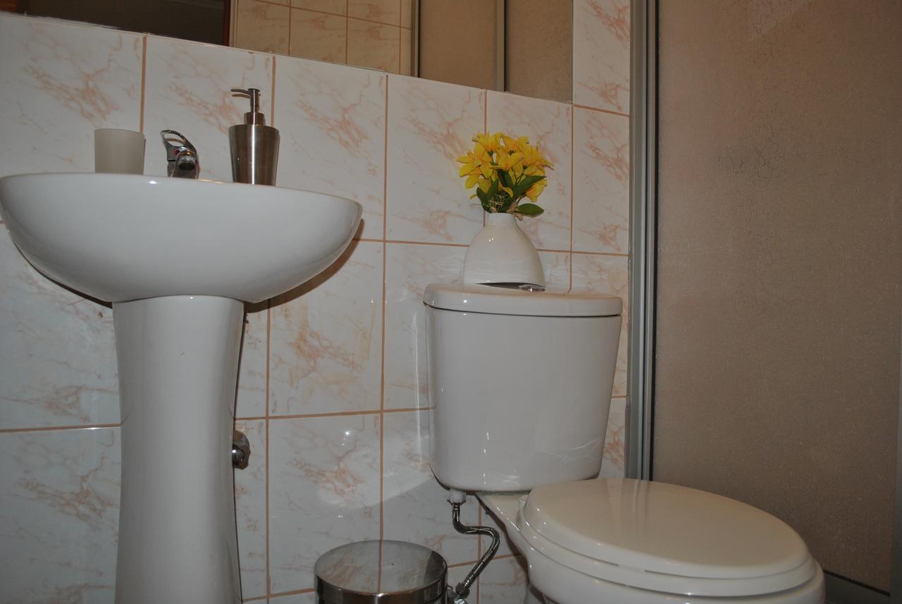 Hostal Iros Temuco Buitenkant foto