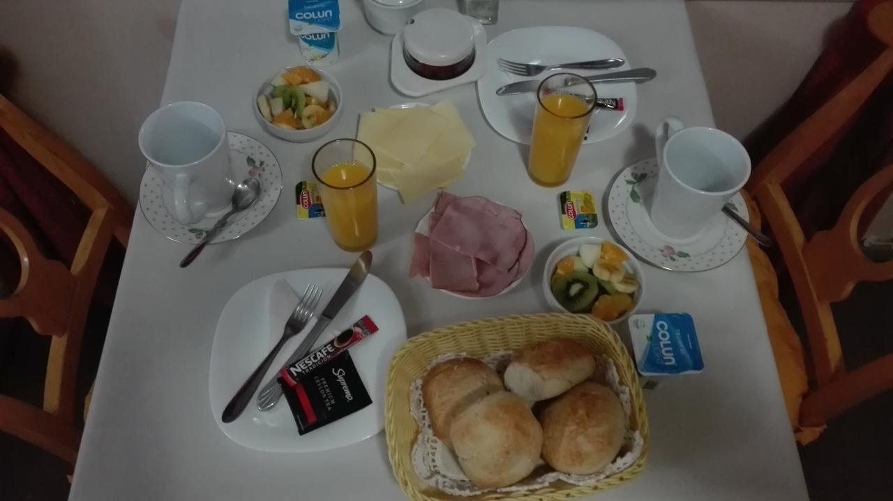 Hostal Iros Temuco Buitenkant foto
